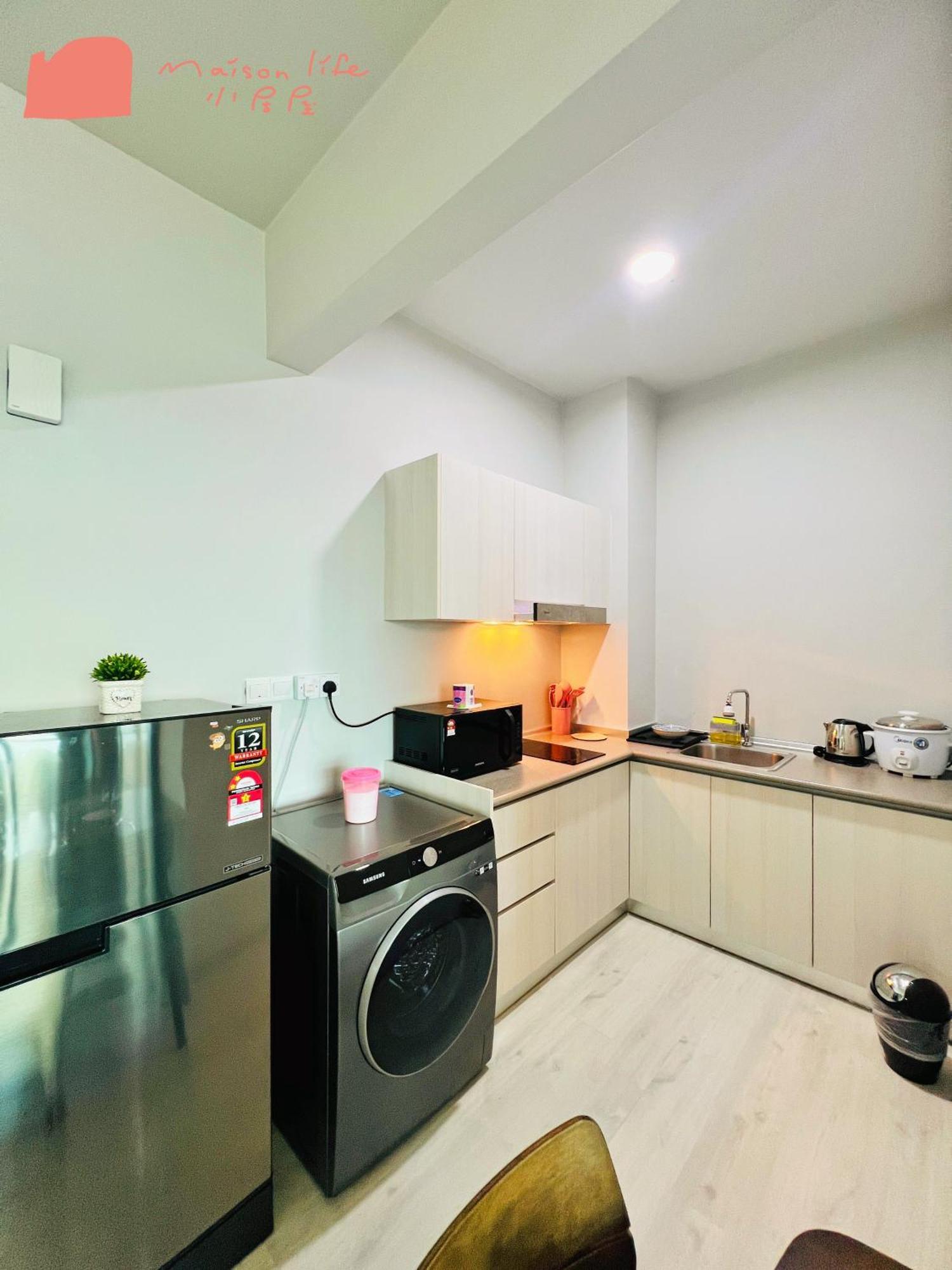Maison Life 小居屋 Jesselton Quay Citypads Kota Kinabalu Buitenkant foto